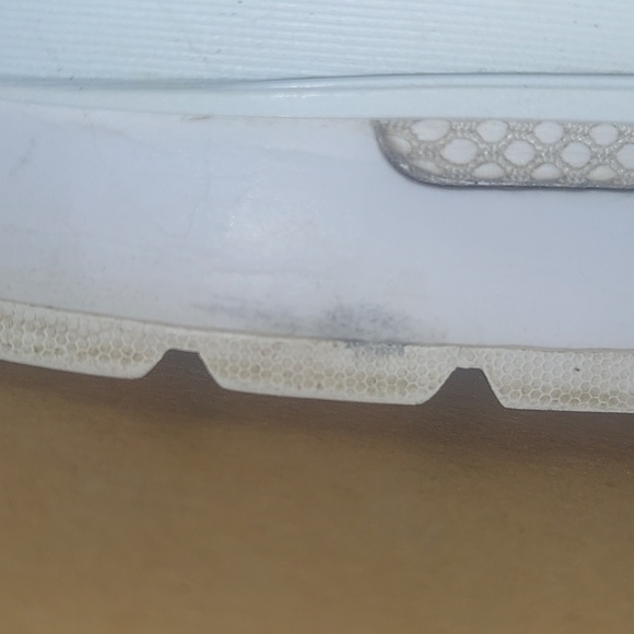 Fila disruptor reflective chunky shoes size women's 8 - Picture 3 of 4